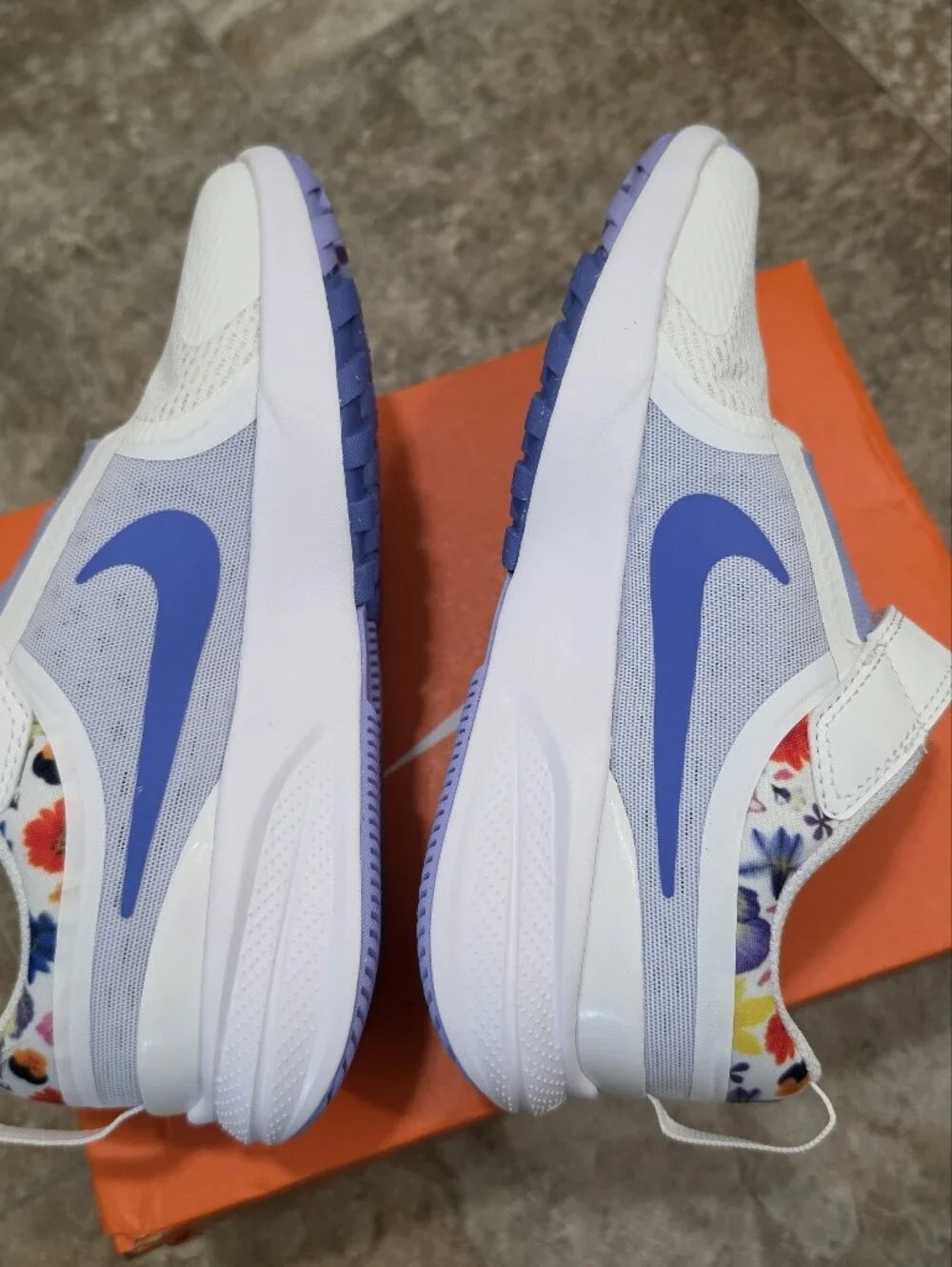 Nike Star Runner 5 / Kids Size 13C